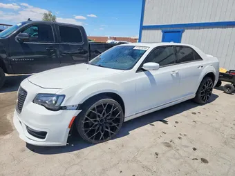 2017 Chrysler 300S 2C3CCABT8HH557963