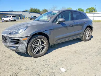 2018 Porsche Macan WP1AA2A54JLB03394