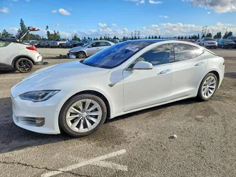 2016 Tesla Model S 5YJSA1E10GF160954