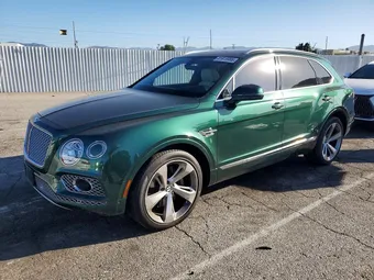2018 Bentley Bentayga SJAAC2ZV0JC022698