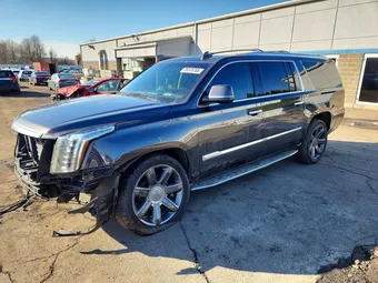 2018 Cadillac Escalade ESV 1GYS4HKJ4JR187753