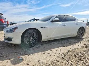 2021 Maserati Ghibli ZAM57YTL9M1365147
