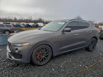 2017 Maserati Levante ZN661XUL1HX261093