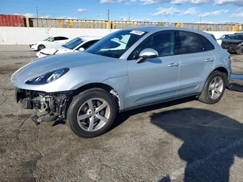2018 Porsche Macan WP1AA2A51JLB11968