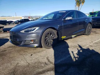 2018 Tesla Model S 5YJSA1E24JF261446