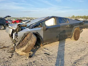 2024 Tesla Cybertruck 7G2CEHED1RA040041