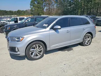 2020 Audi Q7 WA1LXAF79LD002744