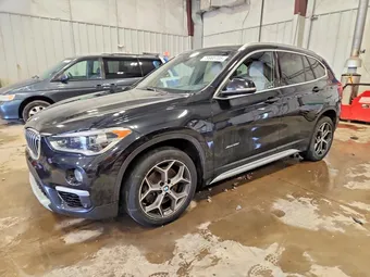 2016 BMW X1 WBXHT3Z38G4A51067