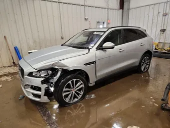 2018 Jaguar F-PACE SADCJ2FX7JA320250
