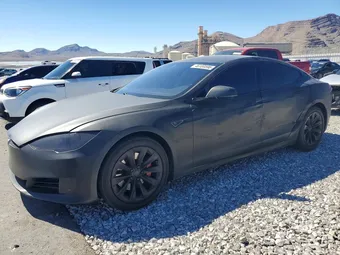 2016 Tesla Model S 5YJSA1E13GF153299