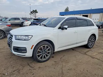 2017 Audi Q7 WA1LAAF73HD028197