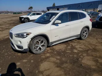 2016 BMW X1 WBXHT3C33GP880066