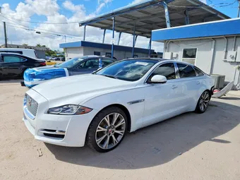 2019 Jaguar XJ-Series SAJWA2G71K8W18228