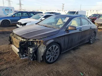 2018 Mercedes-Benz CLA-Class WDDSJ4GB5JN551622
