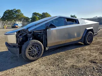 2024 Tesla Cybertruck 7G2CEHED9RA033077
