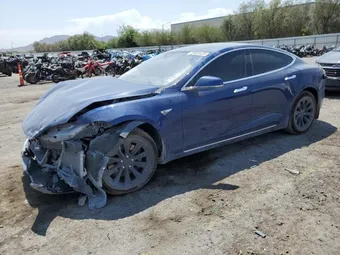 2016 Tesla Model S 5YJSA1E11GF144021