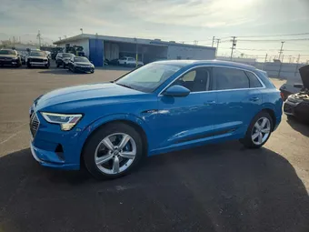 2019 Audi e-tron WA1LAAGEXKB009663