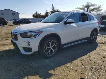 2018 BMW X1 WBXHT3C30J5L28575
