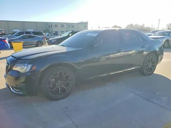 2019 Chrysler 300 2C3CCAGG6KH689932