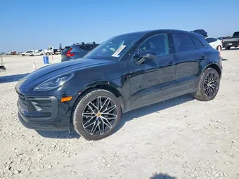 2022 Porsche Macan WP1AA2A59NLB08970