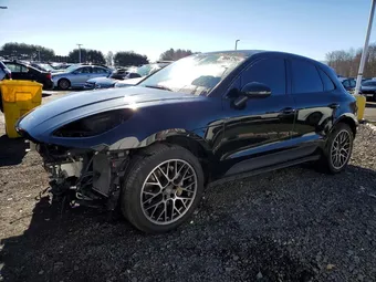2018 Porsche Macan WP1AB2A51JLB37127