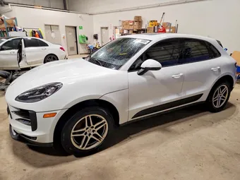 2020 Porsche Macan WP1AA2A54LLB05973