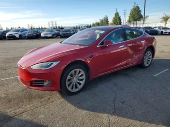 2018 Tesla Model S 5YJSA1E28JF262664