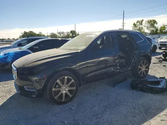 2021 Volvo XC60 YV4102DL3M1701004