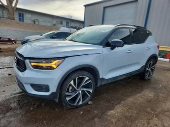 2021 Volvo XC40 YV4162UM2M2460389