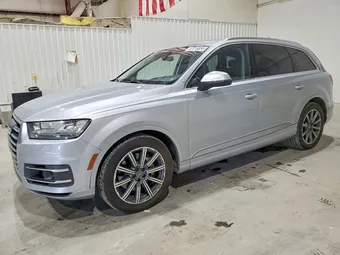 2017 Audi Q7 WA1VAAF70HD026920