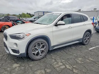 2018 BMW X1 WBXHT3C37J5L35135