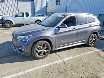 2017 BMW X1 WBXHT3Z3XH4A53730