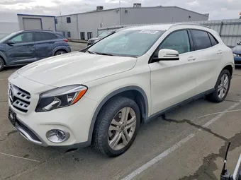 2018 Mercedes-Benz GLA-Class WDCTG4EB9JJ439195