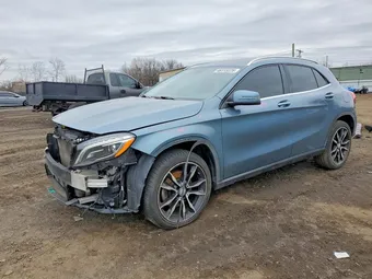 2015 Mercedes-Benz GLA-Class WDCTG4GB5FJ037324
