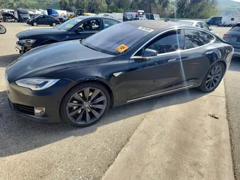 2016 Tesla Model S 5YJSA1E19GF139035