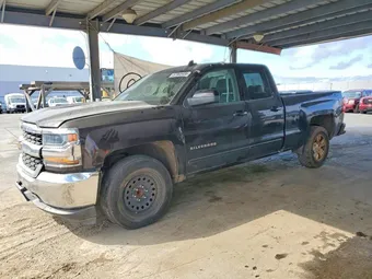 2018 Chevrolet Silverado 1500 1GCRCREH9JZ327477 Lot 57960406