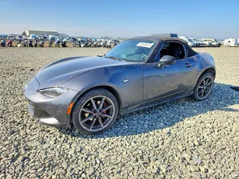 2017 Mazda MX-5 Miata JM1NDAC76H0121250