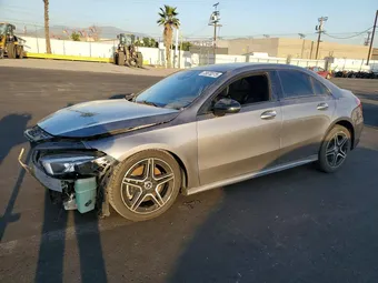 2019 Mercedes-Benz A-Class WDD3G4EB6KW002397