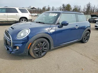 2018 Mini 3-Door WMWXP7C55J2C61981