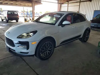 2019 Porsche Macan WP1AA2A58KLB01343