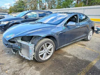2015 Tesla Model S 5YJSA1E10FF116595