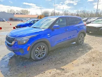 2021 Kia Seltos KNDEPCAA2M7049028