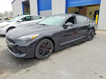 2018 Kia Stinger KNAE25LA8J6026374