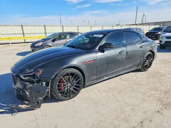 2018 Maserati Ghibli ZAM57YTS8J1286281
