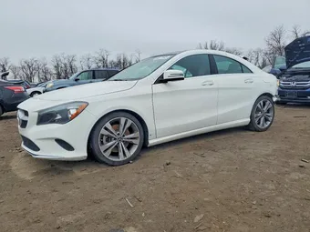 2019 Mercedes-Benz CLA-Class WDDSJ4GB1KN699607