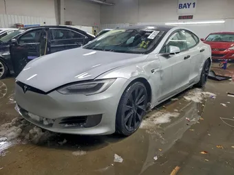 2016 Tesla Model S 5YJSA1E40GF171768