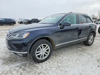 2016 Volkswagen Touareg WVGEP9BP5GD005967