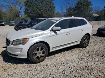 2015 Volvo XC60 YV4902RB3F2620889