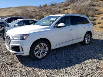 2020 Audi Q7 WA1LXAF71LD003077