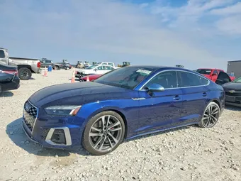 2022 Audi S5 WAUC4CF58NA032327